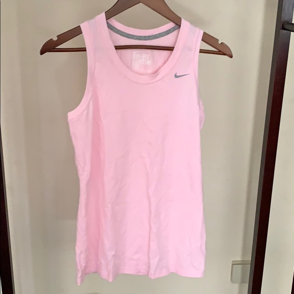 Pink nike tank size medium